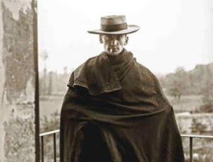 Bernard Naudin à Varennes. Photographie de Jenny de Vasson. 1909. Coll. Wolkowitsch © Wolkowitsch